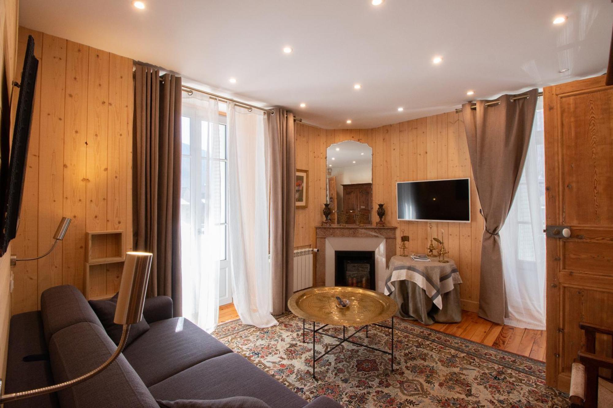 Le 41 Avenue Foch Bagneres-de-Luchon Exterior foto